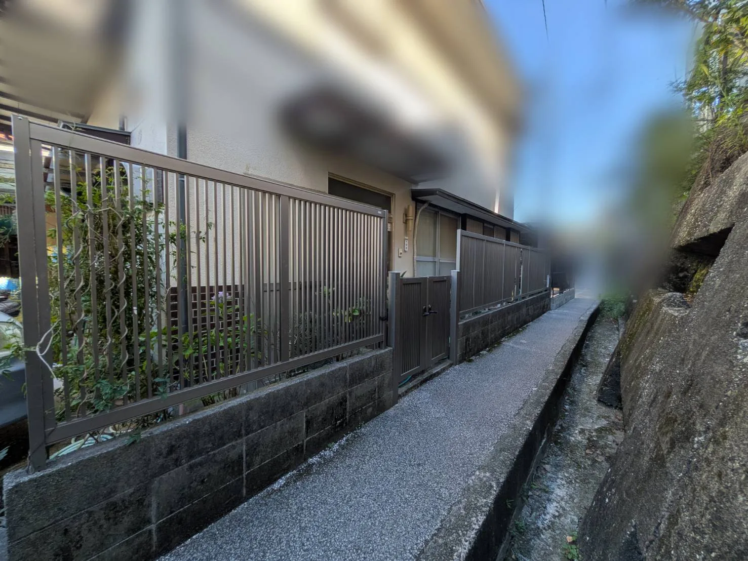 修理前【高知県高知市福井町】フェンス復旧工事
